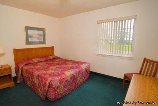 Affordable Suites Gastonia Room photo
